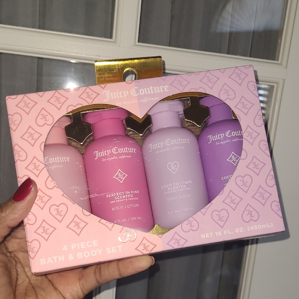 Juicy Couture 4-Piece Bath & Body Set